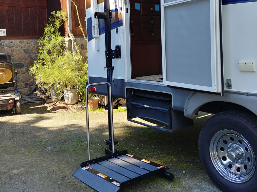 Mobile Lift attached to RV